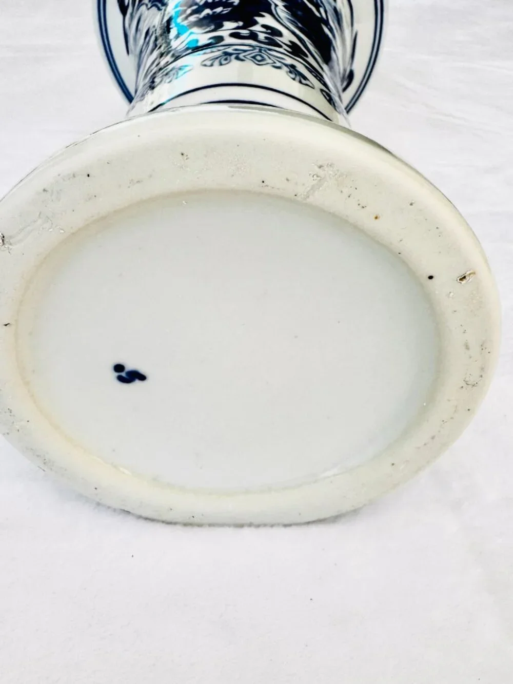 Vtg Chinese 1950s Chinoiserie 10" Vase Cobalt Blue White Porcelain Flower Vase - Picture 5 of 6